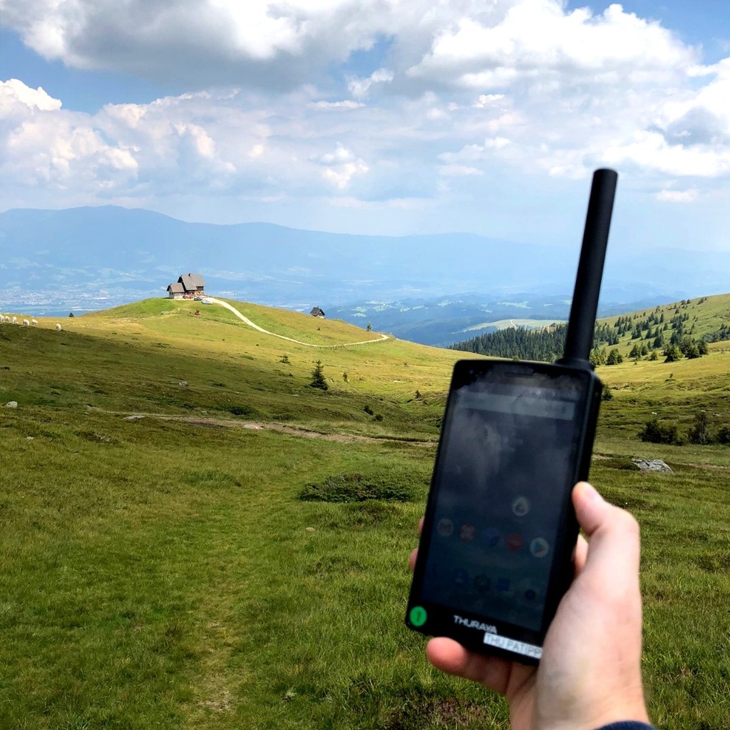 Thuraya X5-Touch